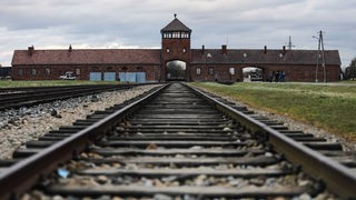 Einfahrt des Konzentrationslagers in Auschwitz.