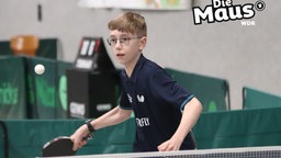 Der elfjährige Marlon spielt Tischtennis