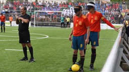 Spielszene aus der Partie Spanien - Thailand bei der Blindenfußball-WM 2018 in Spanien.