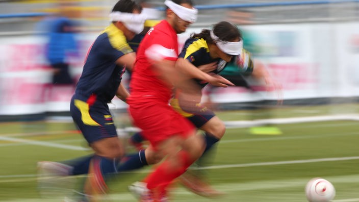 Spielszene im Blindenfußball bei der WM 2014.