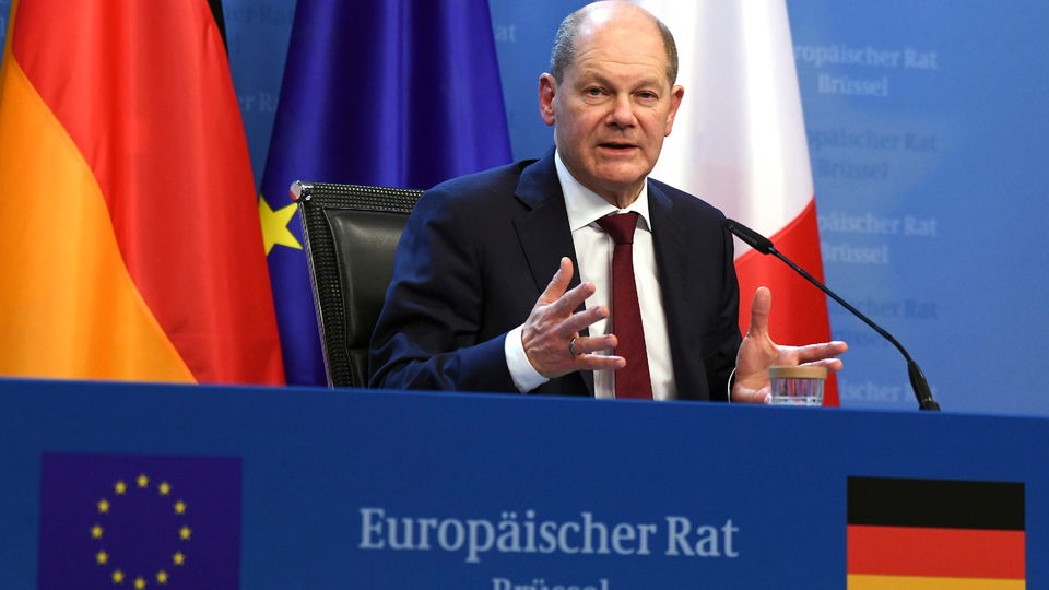 Bundeskanzler Olaf Scholz bei einer EU-Pressekonferenz.