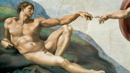 Ausschnitt aus dem Gemälde &#8222;Die Erschaffung des Adam&#8220; von Michelangelo.