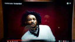 Foto aus dem Video 'The heart part 5' des Musikers Kendrick Lamar.