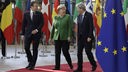 Der französische Präsident Emmanuel Macron, Bundeskanzlerin Angela Merkel und der italienische Außenminister Paolo Gentiloni treffen bei einem EU-Gipfel ein.