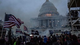 Anhänger von Donald Trump beim Angriff auf das Kapitol im Januar 2021.