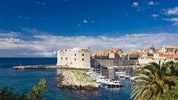 Hafen und Altstadt von Dubrovnik.