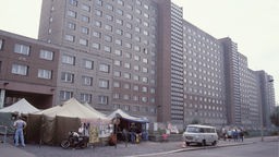Außenaufnahme des Stasi-Hauptgebäudes.