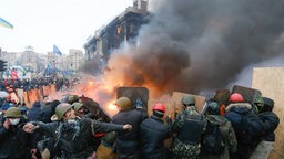 Straßenschlachten zwischen Polizisten und Demonstranten in Kiew 2014.