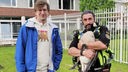 Tierretter Marcus Barke und Robert mit einer geretteten Canada-Gans.