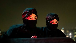 Farah und Hunter sind als Lebensretterinnen gefordert.