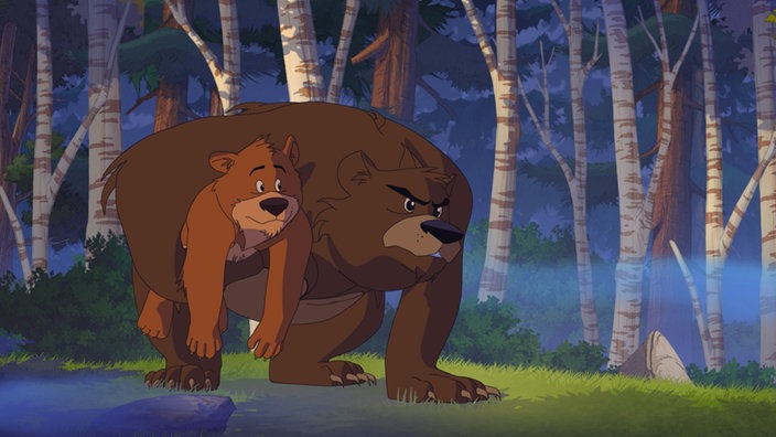 Ein großer Bär trägt einen kleinen Bär unter dem Arm. 